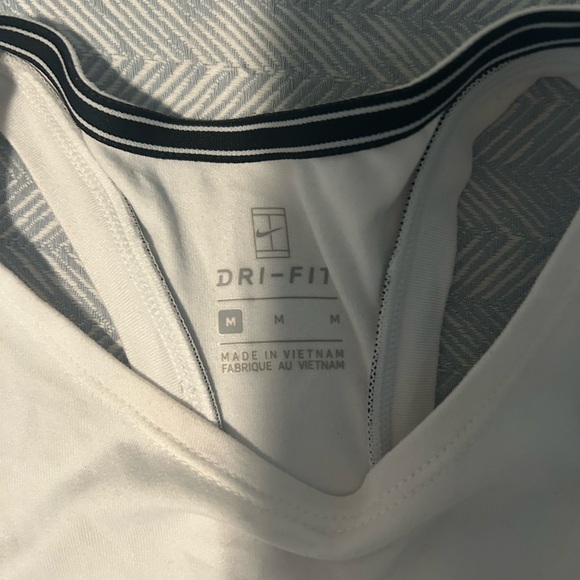 Girl’s Nike White Tank - Picture 3 of 3